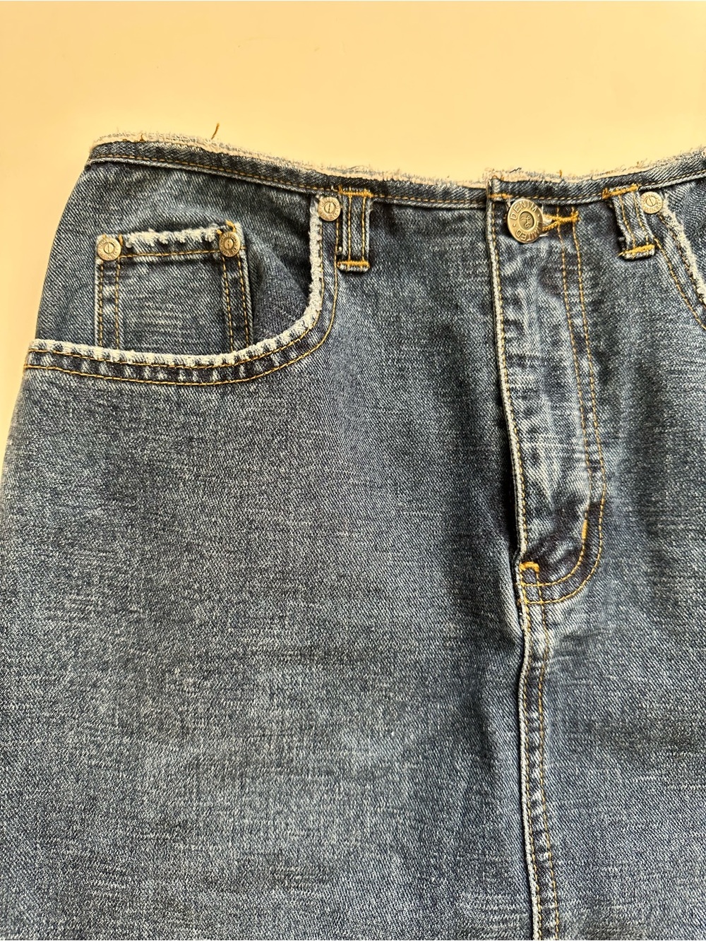 Limited 90s High-Rise no waistband Pencil Jean skirt in Medium Blue Denim